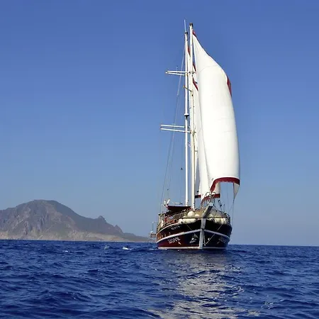 Botel Mybubu Boat&breakfast