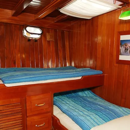Botel Mybubu Boat&breakfast *
